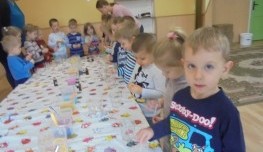 Warsztaty świąteczne w gr. II - robimy niespodzianki dla rodziców…